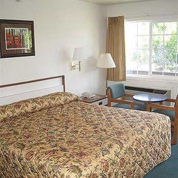 לייקוויו Interstate 8 Motel מראה חיצוני תמונה
